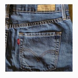 Womens Levi’s (Boyfriend fit)
